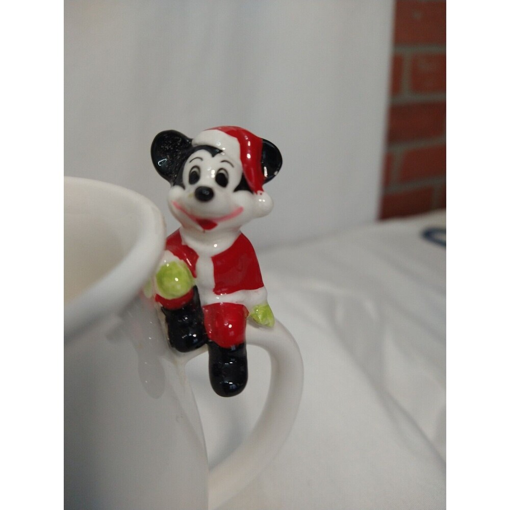 Vintage CHRISTMAS Mug Mickey Mouse on Handle W/Holly Ceramic Walt Disney Coffee - Picture 7 of 16